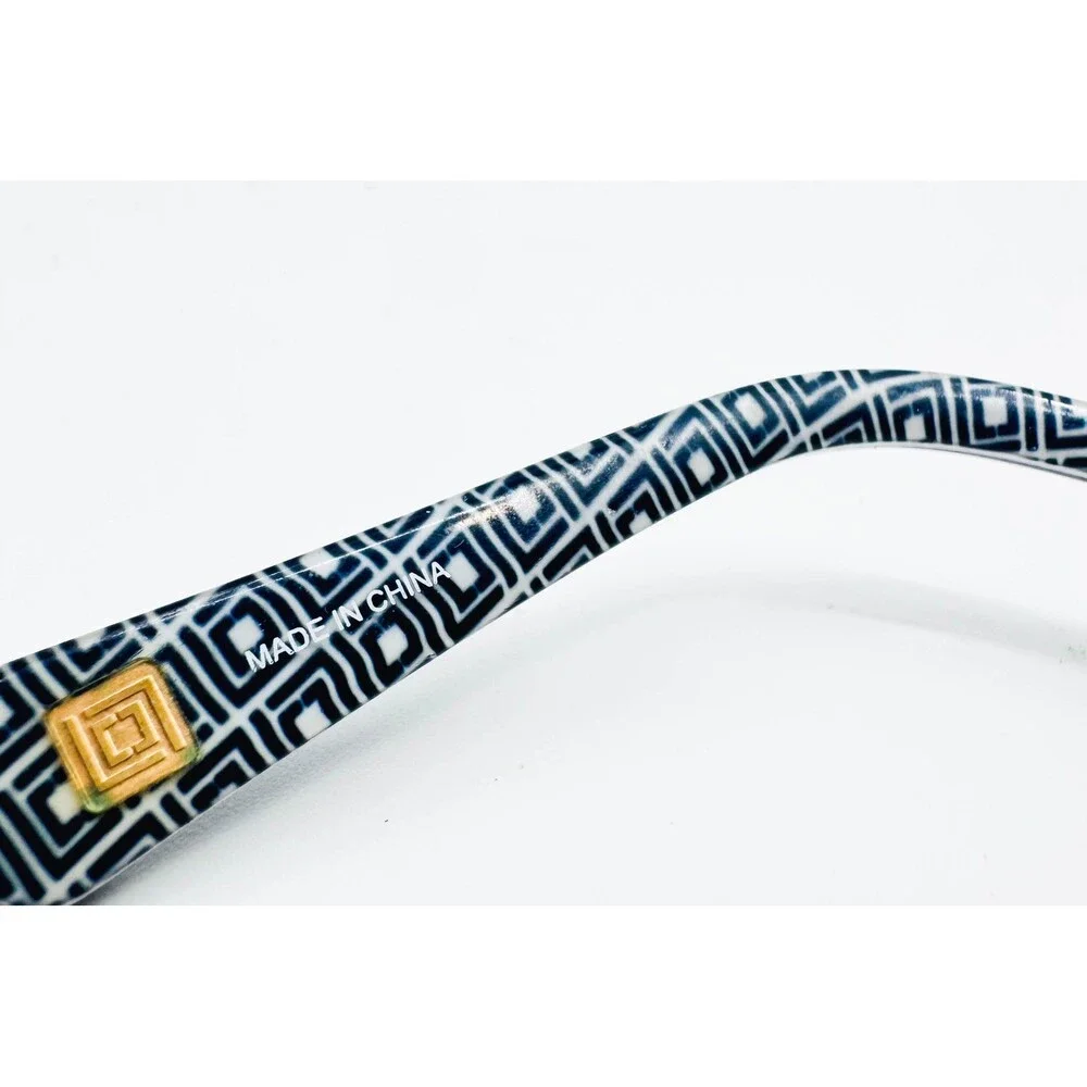 Liz Claiborne please message